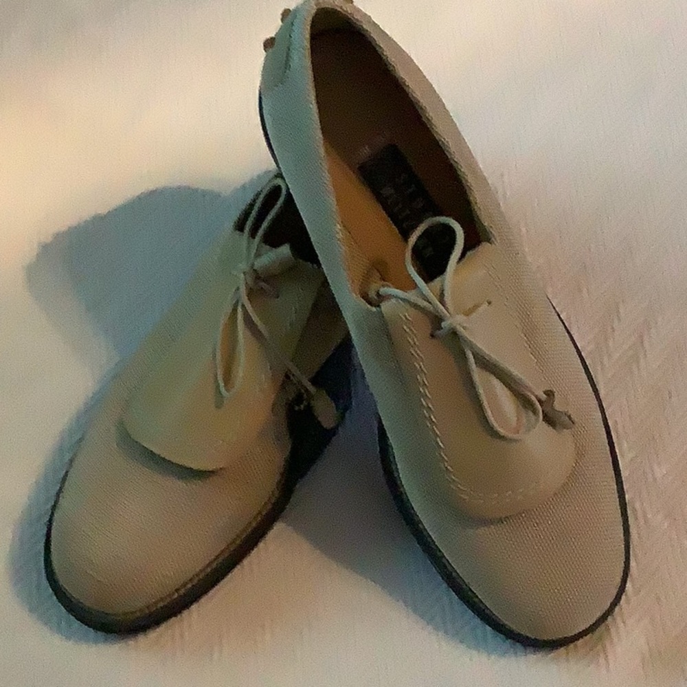 NWOT Stuart Weitzman golf shoes